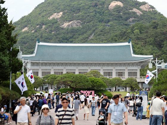 경제심리 10개월 만에 최고치…"정치 불확실성 종식·금리인하 효과"