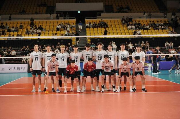 남자 배구, 네덜란드와 평가전에서 1-3 역전패…허수봉, 13득점 분투